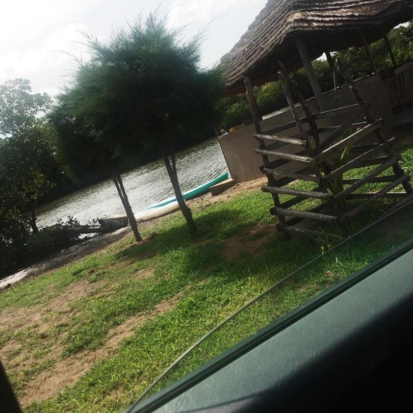 Bosofet Beach And Creek Lodge Sanyang Exteriör bild
